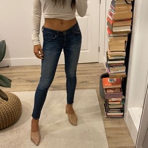 Current/Elliott premium denim. Style: the stiletto cropped low rise medium wash